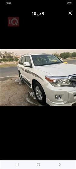 تۆیۆتا لاند کروزەر